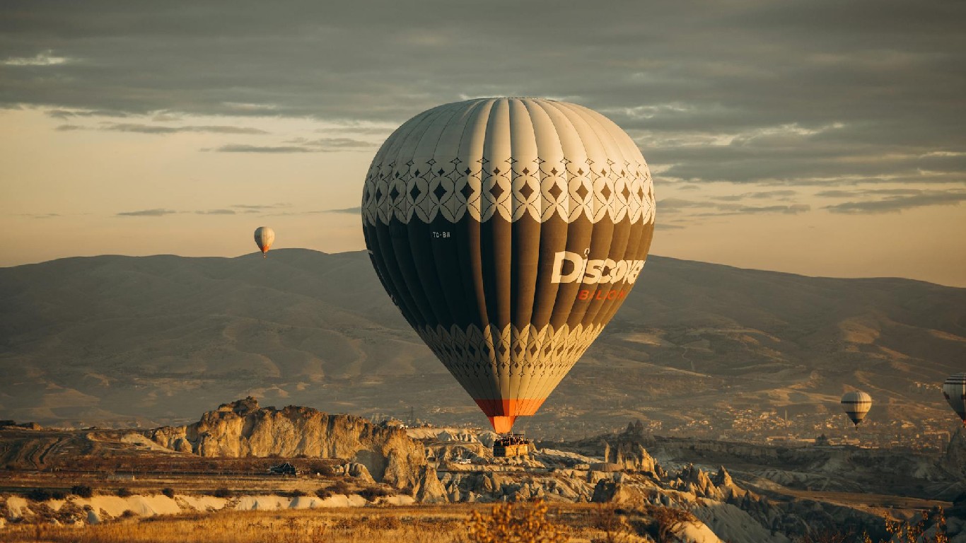 Sunrise Balloon Watching Tour
